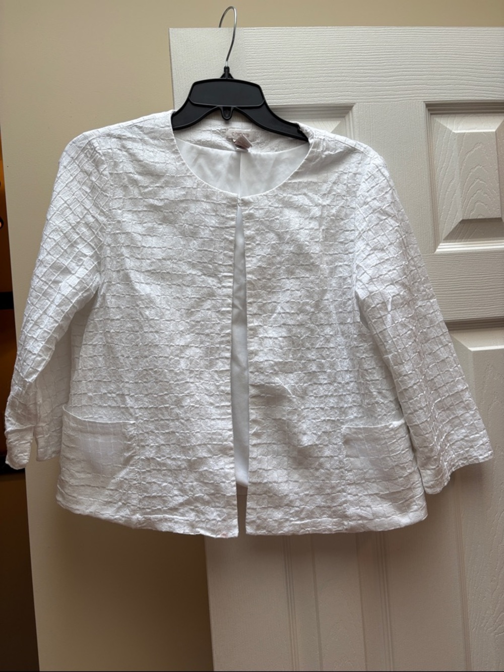 8/$20 Chico's jacket White Textured Open-Front windowpane Light weight Size 0